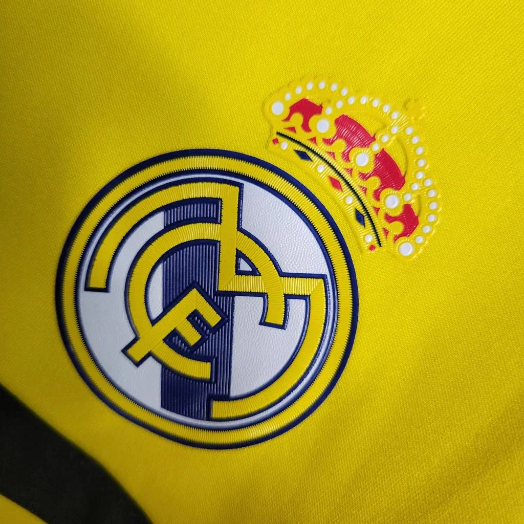 Real Madrid 2011 Goalkeeper Shirt