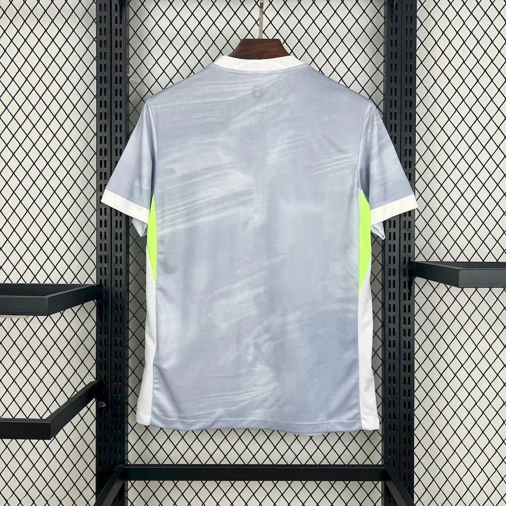 VfL Wolfsburg 2025 Away Shirt